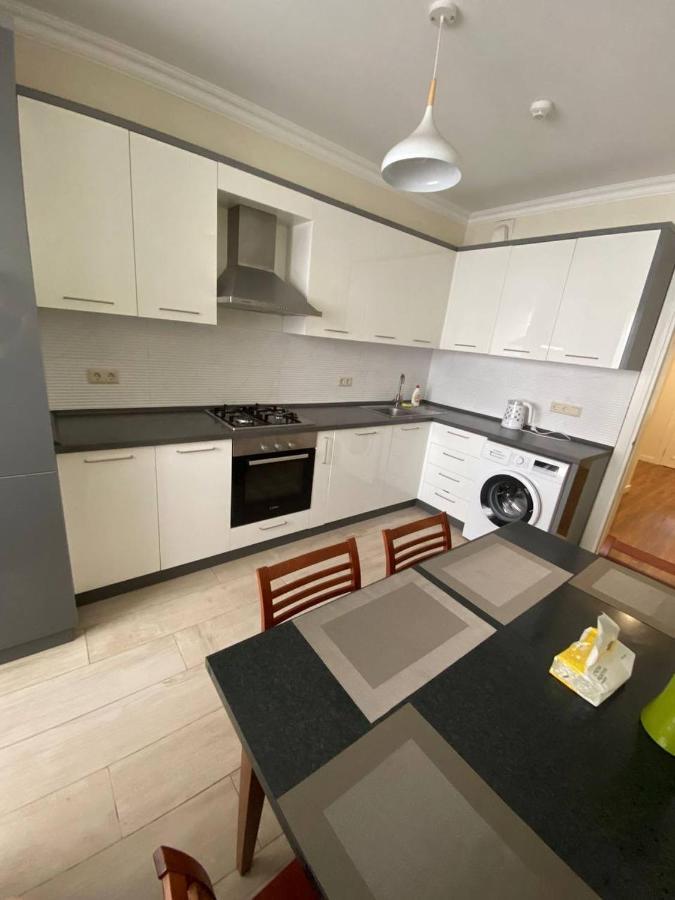 Appartement Avec 2 Chambres En Centre Ville Kišiněv Exteriér fotografie